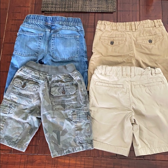 Boys/Bundle 4 shorts excellent condition - Picture 6 of 6